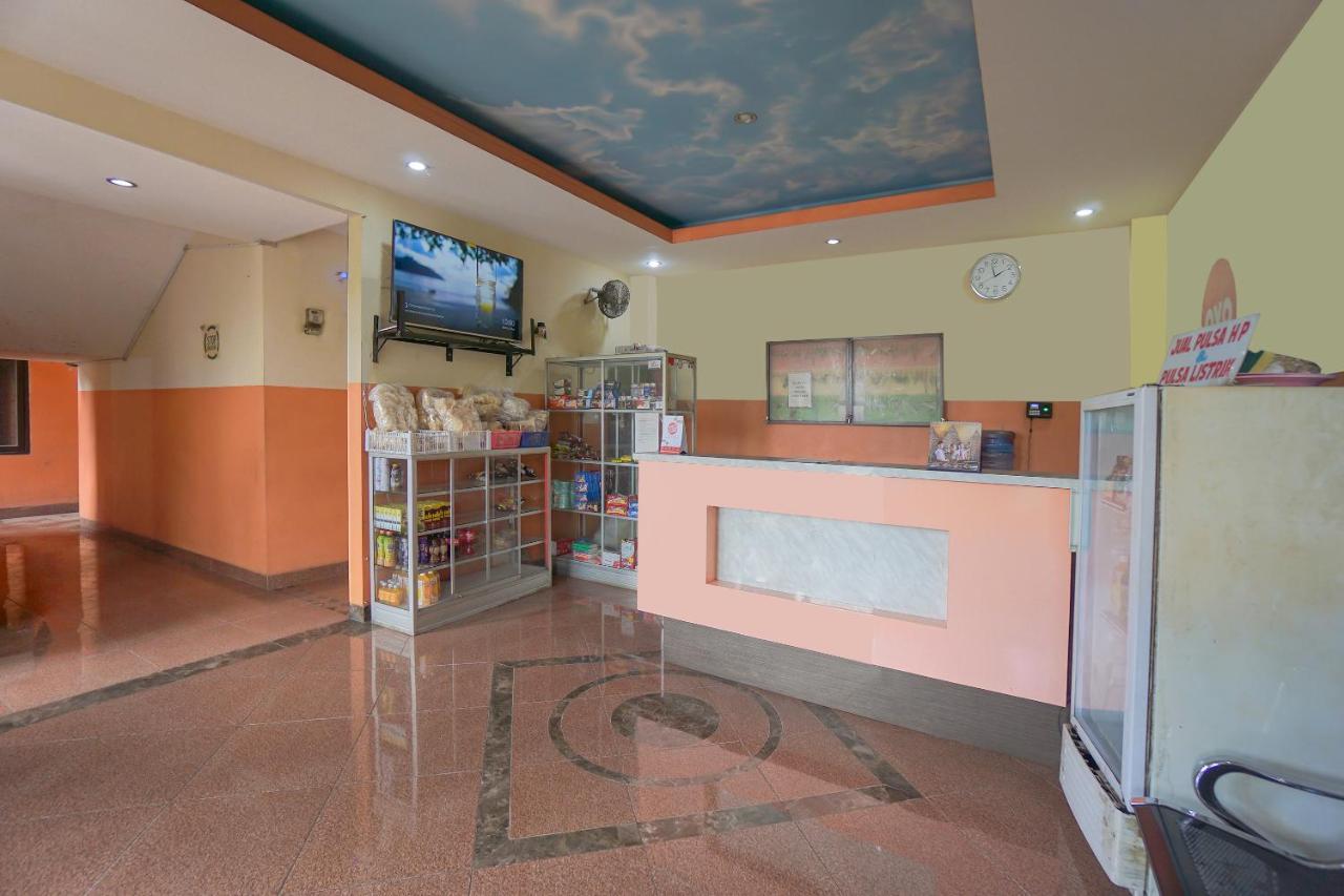 Hotel Super Oyo 2639 Oxy Townhouse Manado Zewnętrze zdjęcie