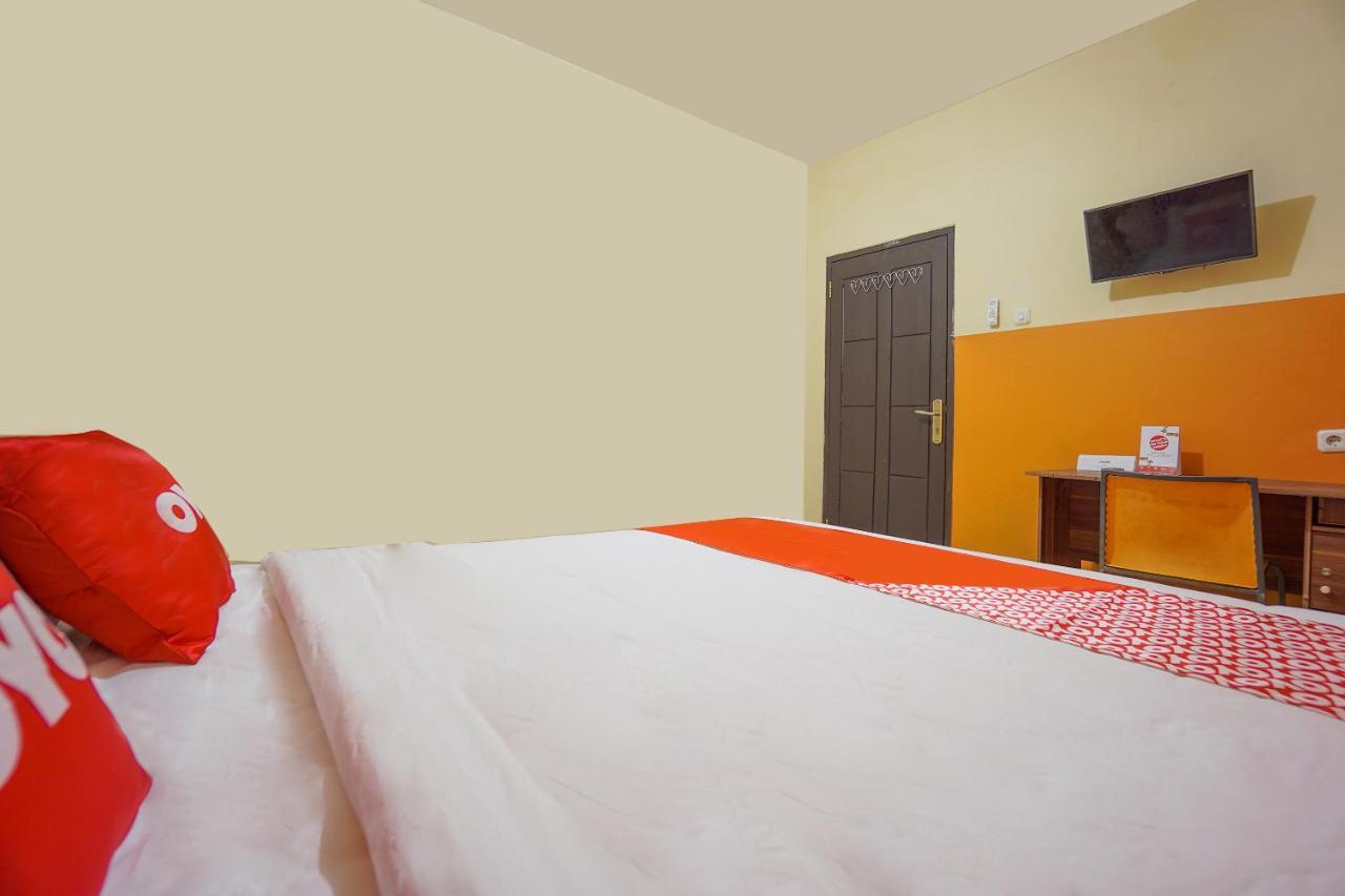 Hotel Super Oyo 2639 Oxy Townhouse Manado Zewnętrze zdjęcie