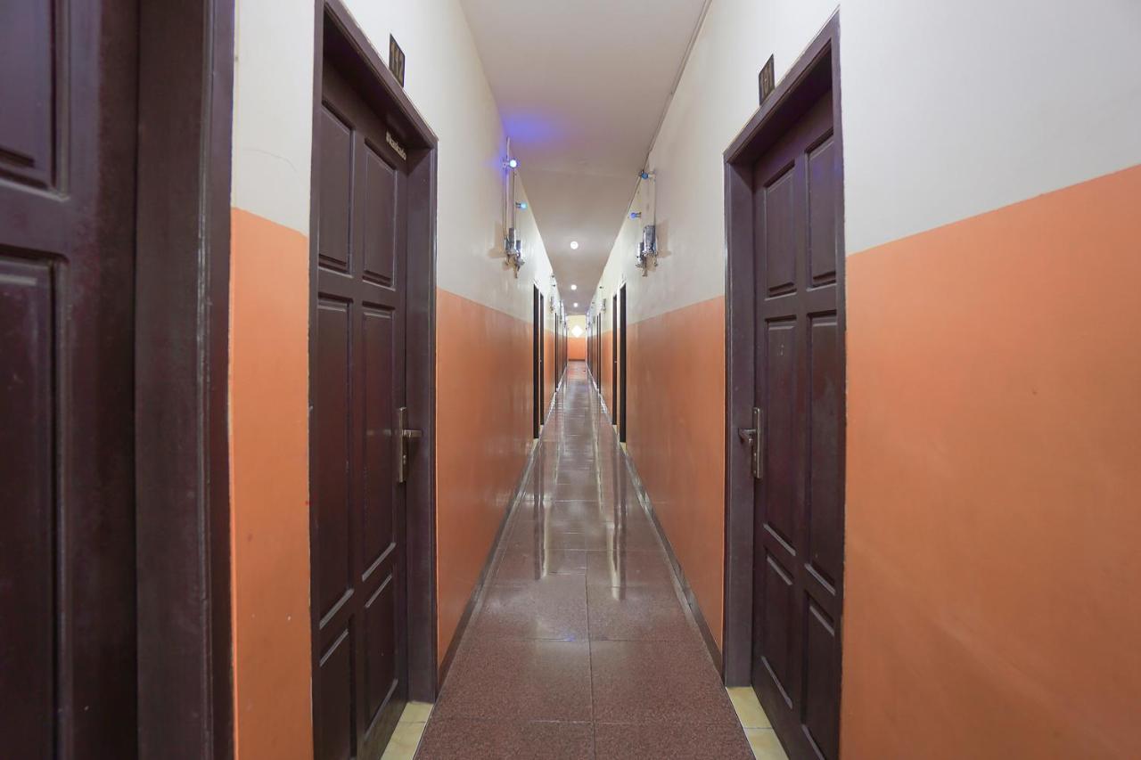 Hotel Super Oyo 2639 Oxy Townhouse Manado Zewnętrze zdjęcie